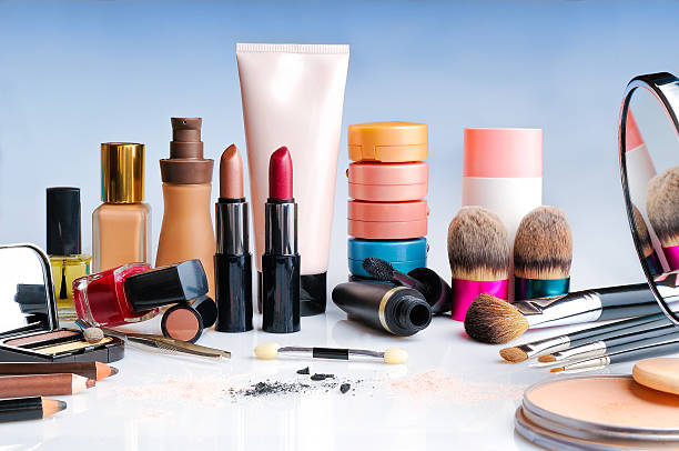 30 Best Makeup Products Essentials For Beginners