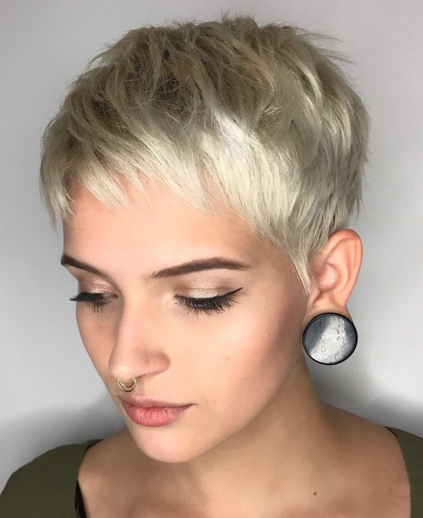 Effortless Pixie Cut with Short Bangs