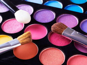 Top 12 Professional Makeup Kits For Women